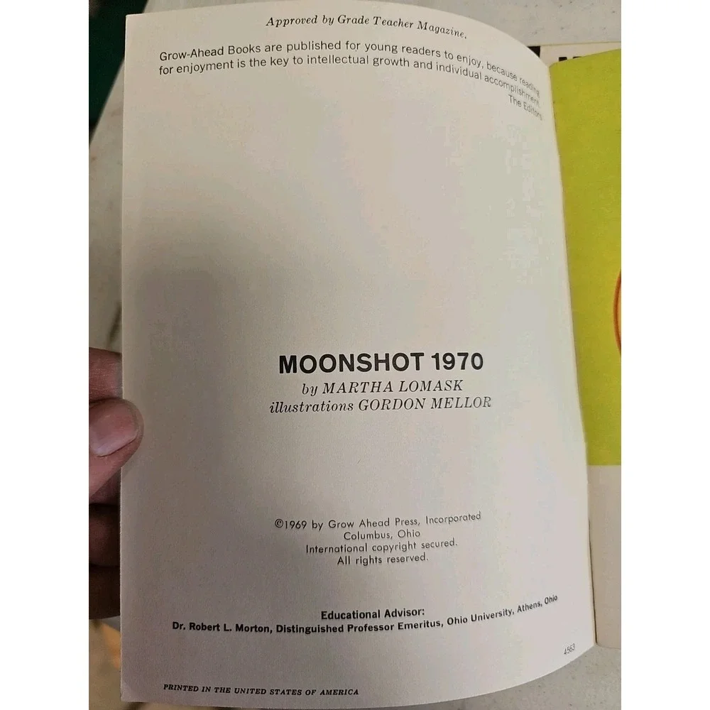 Apollo Mission Moonshot 1970 Book by‎ Martha Lomask TWA Flying Library 1969